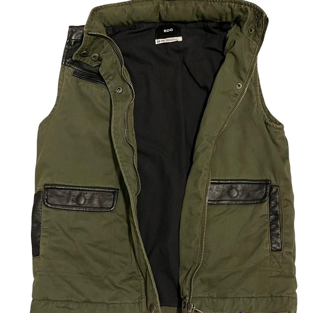 BDG Army Green & Faux leather Hooded Utility Vest Size XS - Picture 8 of 10